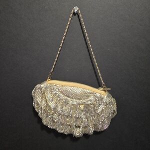 Vintage Mini Silver Ruffled Metal Mesh Evening Handbag Elegant Holiday Purse Zip